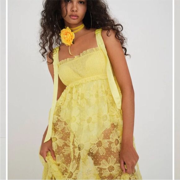 For Love & Lemons Emma Yellow Daisy Floral Sheer Maxi Dress NWT - Picture 4 of 6
